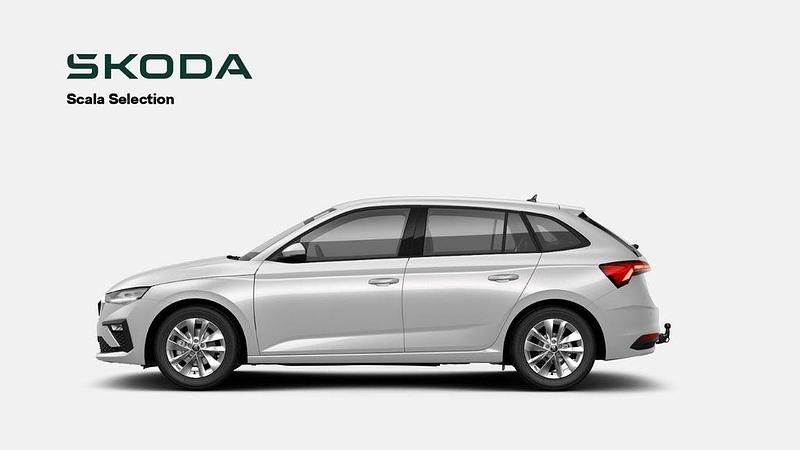 Neu Skoda Scala Selection 96 PS (70 kW) 2025 Moonweiss metallic Kleinwagen
