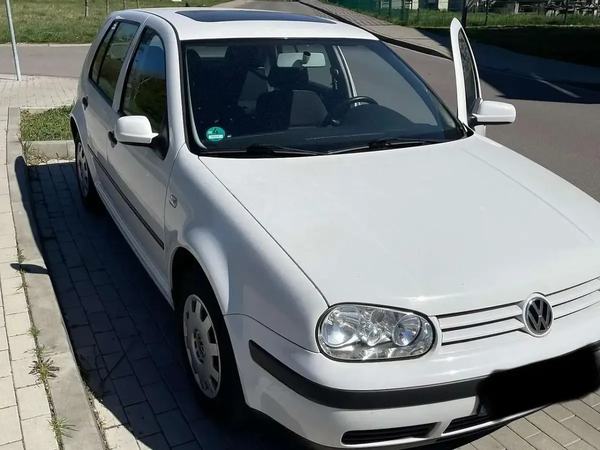 Gebraucht VW Golf IV Edition 75 PS (55 kW) 2000 Weiß Limousine