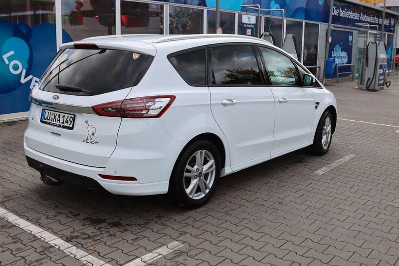 Gebraucht Ford S-MAX S 150 PS (110 kW) 2016 Weiß Van / Kleinbus
