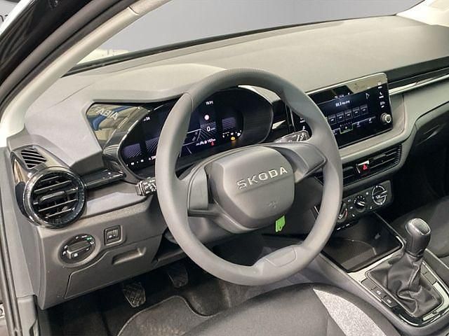 Neu Skoda Fabia Essence 116 PS (85 kW) 2025 Schwarz Limousine