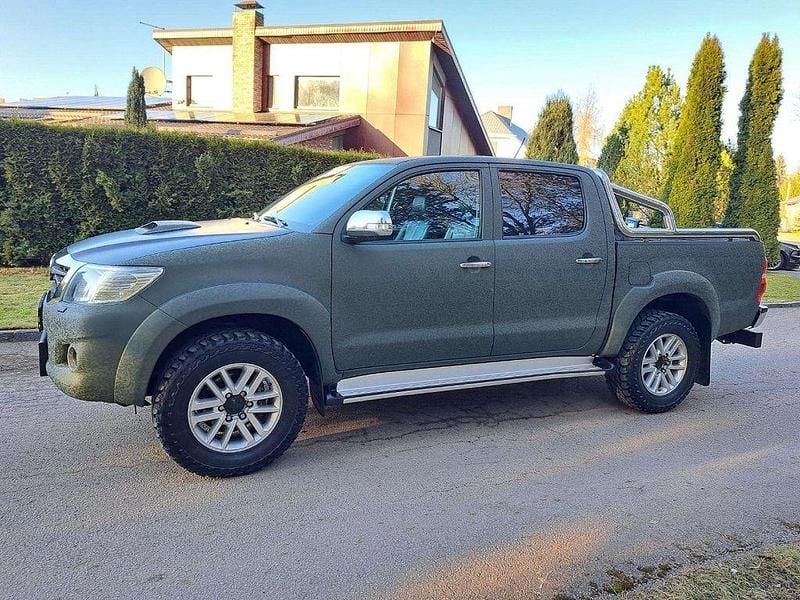 Gebraucht Toyota HiLux Executive 171 PS (125 kW) 2013 Grün Abholung