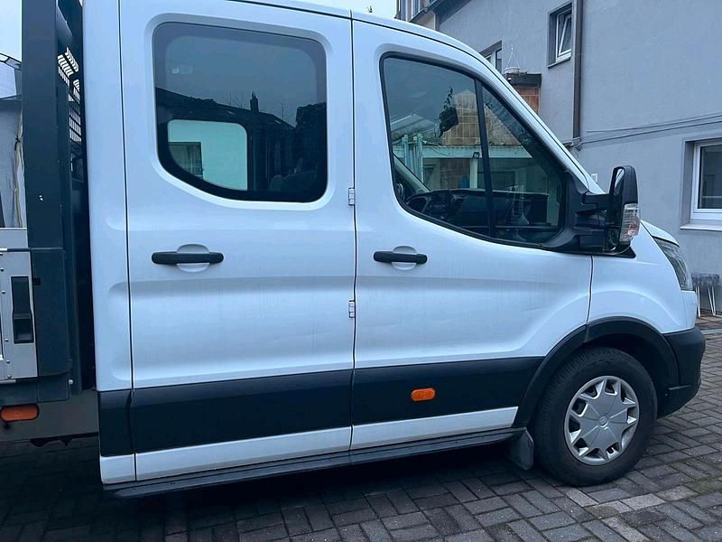Gebraucht Ford Transit 131 PS (96 kW) 2021 Weiß Limousine