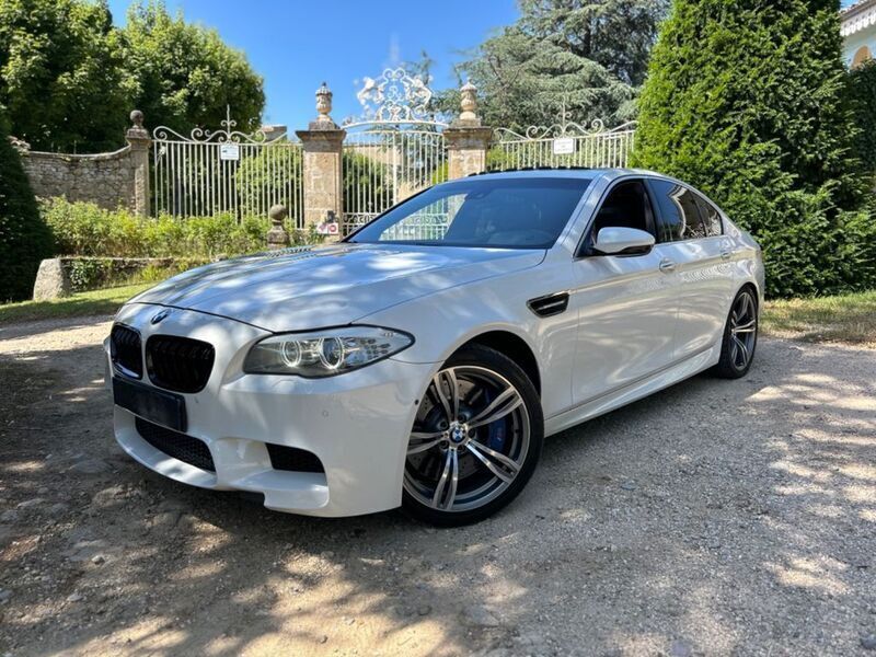 Weiß Gebraucht 2013 BMW M5 Sport Line Limousine | 49.990 € - Bild 1/4