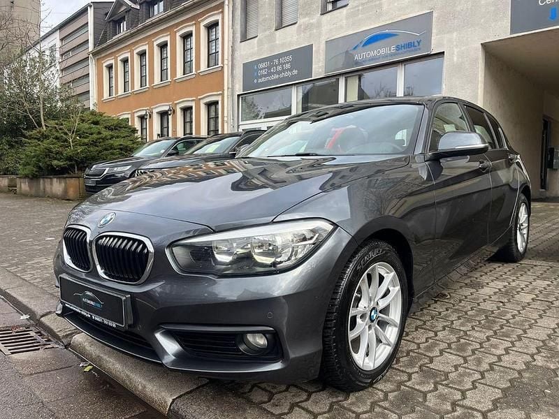 Gebraucht BMW 116 Advantage 116 PS (85 kW) 2015 Grau Kleinwagen