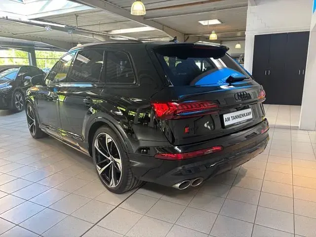 Gebraucht Audi SQ7 Advanced 507 PS (372 kW) 2021 Schwarz SUV