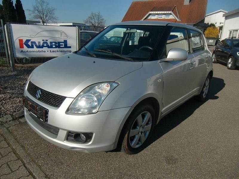 Gebraucht Suzuki Swift 92 PS (67 kW) 2009 Silber Kleinwagen