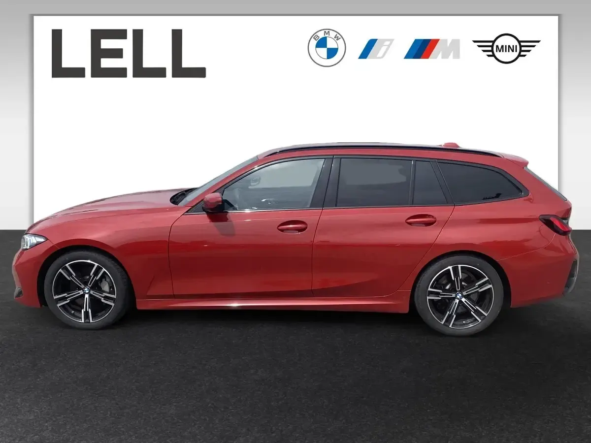 Gebraucht BMW 330 M Sport 286 PS (210 kW) 2023 Rot Kombi
