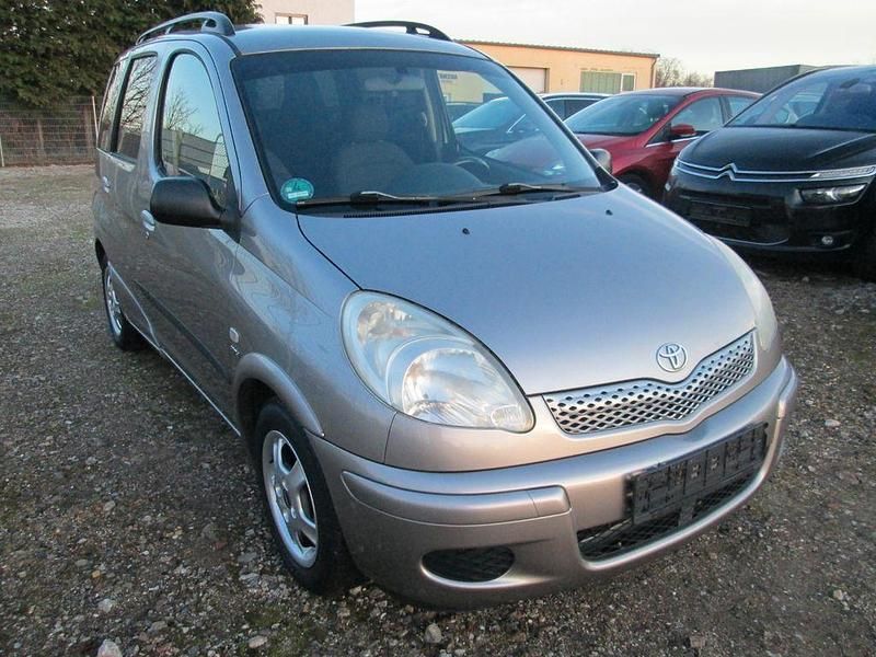 Gebraucht Toyota Yaris Sol 84 PS (61 kW) 2004 Grau Kombi