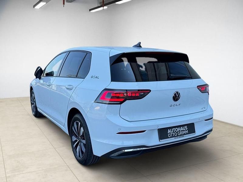 Gebraucht VW Golf VIII Life 150 PS (110 kW) 2025 Weiß Limousine