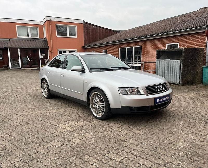 Gebraucht Audi A4 S-Line 170 PS (125 kW) 2001 Silber Limousine