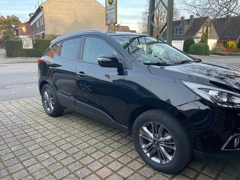 Gebraucht Hyundai ix35 135 PS (99 kW) 2014 Schwarz SUV