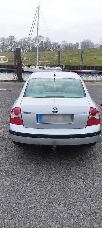 Gebraucht VW Passat 130 PS (95 kW) 2001 Silber Limousine