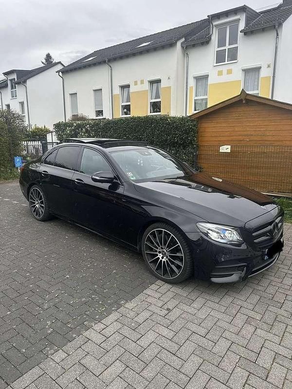 Gebraucht Mercedes E400 AMG line 340 PS (250 kW) 2019 Limousine