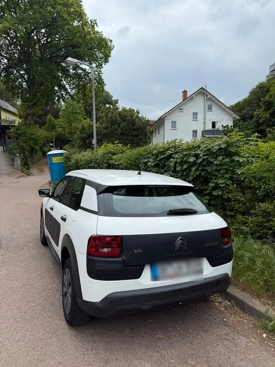 Gebraucht Citroën C4 75 PS (55 kW) 2015 Weiß Limousine