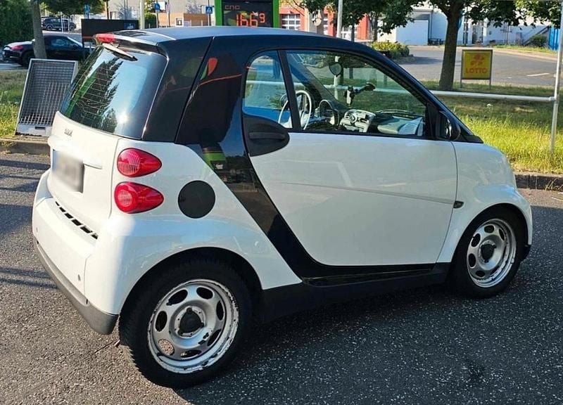 Gebraucht Smart ForTwo Coupé 61 PS (44 kW) 2008 Weiß Coupé