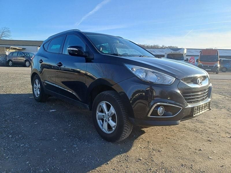 Gebraucht Hyundai Tucson 163 PS (119 kW) 2010 Schwarz SUV