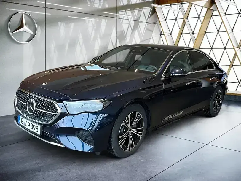 Gebraucht Mercedes E200 Avantgarde 204 PS (150 kW) 2025 Blau Limousine