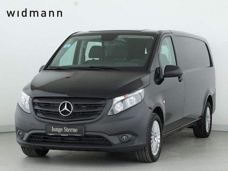 Tiefschwarz Gebraucht 2020 Mercedes Vito Van / Kleinbus | 35.522 € (Teuer) - Bild 1/4