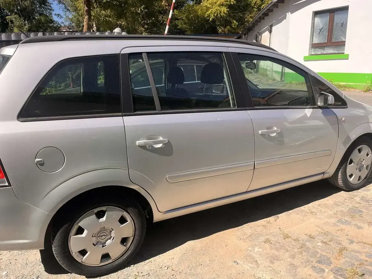 Gebraucht Opel Zafira Edition 120 PS (88 kW) 2006 Grau Van / Kleinbus