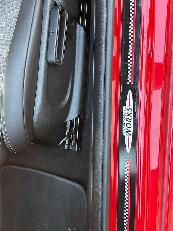 Gebraucht Mini John Cooper Works 102 PS (75 kW) 2022 Rot Kleinwagen