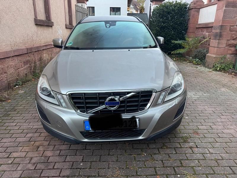 Gebraucht 2010 Volvo XC60 SUV | 11.699 € - Bild 1/4