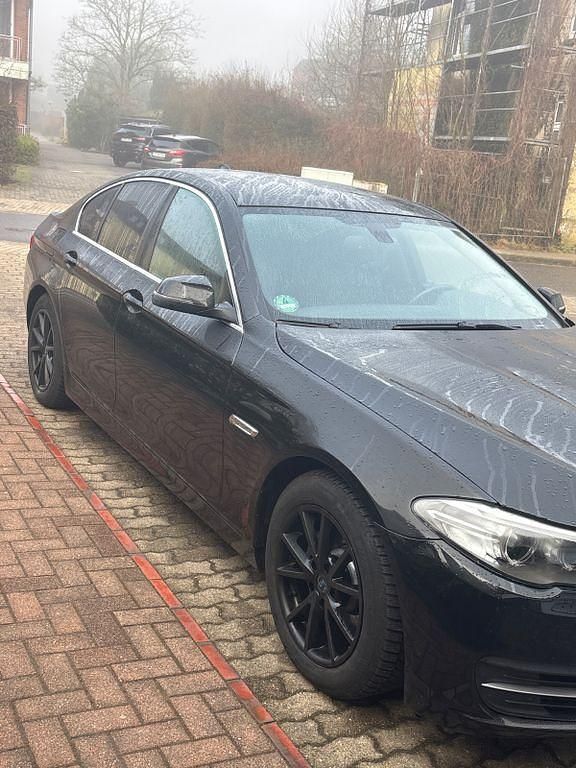 Gebraucht BMW 520 184 PS (135 kW) 2016 Limousine