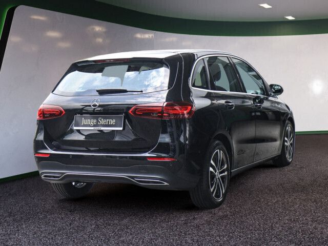 Gebraucht Mercedes B220 Advanced 190 PS (139 kW) 2024 Schwarz Van / Kleinbus