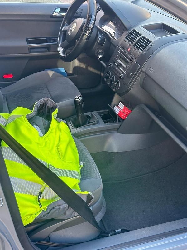 Gebraucht VW Polo 65 PS (47 kW) 2006 Silber Kleinwagen