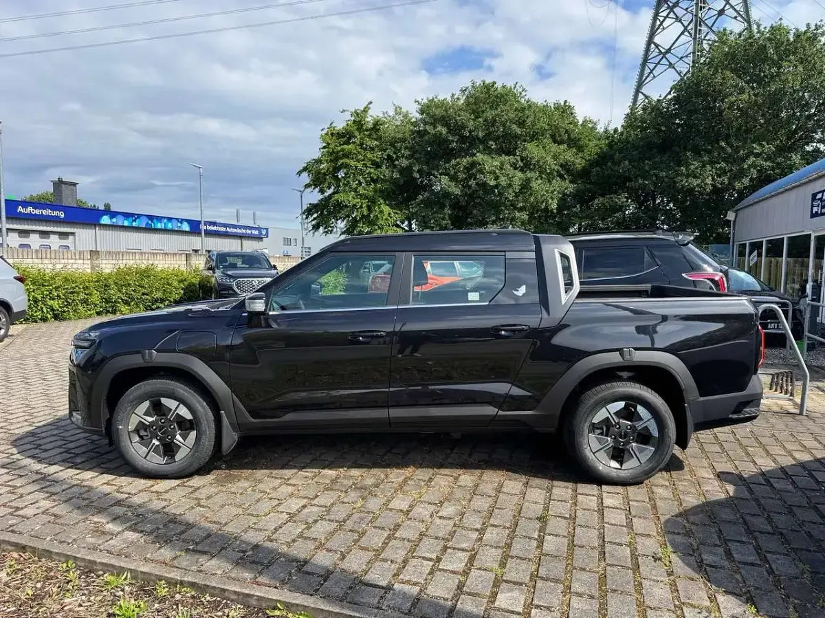 Neu KGM Musso 152 kW (207 PS) 2026 Space black mica Pickup