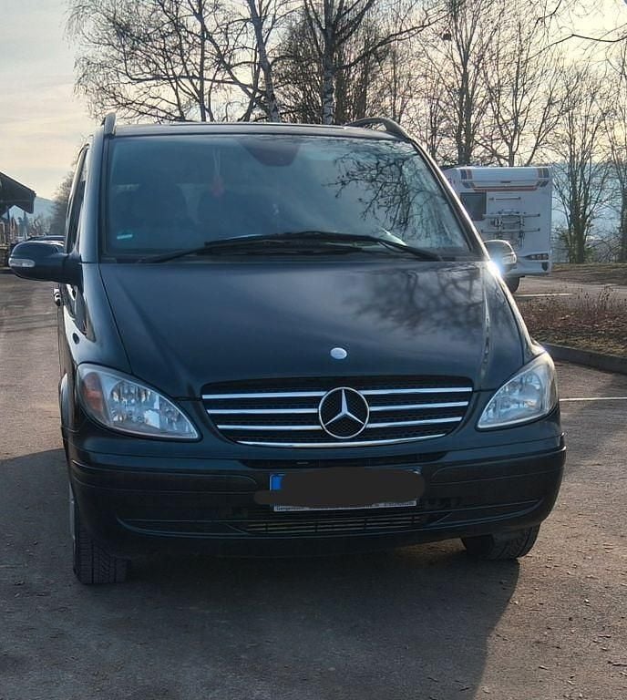 Schwarz Gebraucht 2005 Mercedes Viano Van / Kleinbus | 4.960 € (Superpreis) - Bild 1/4