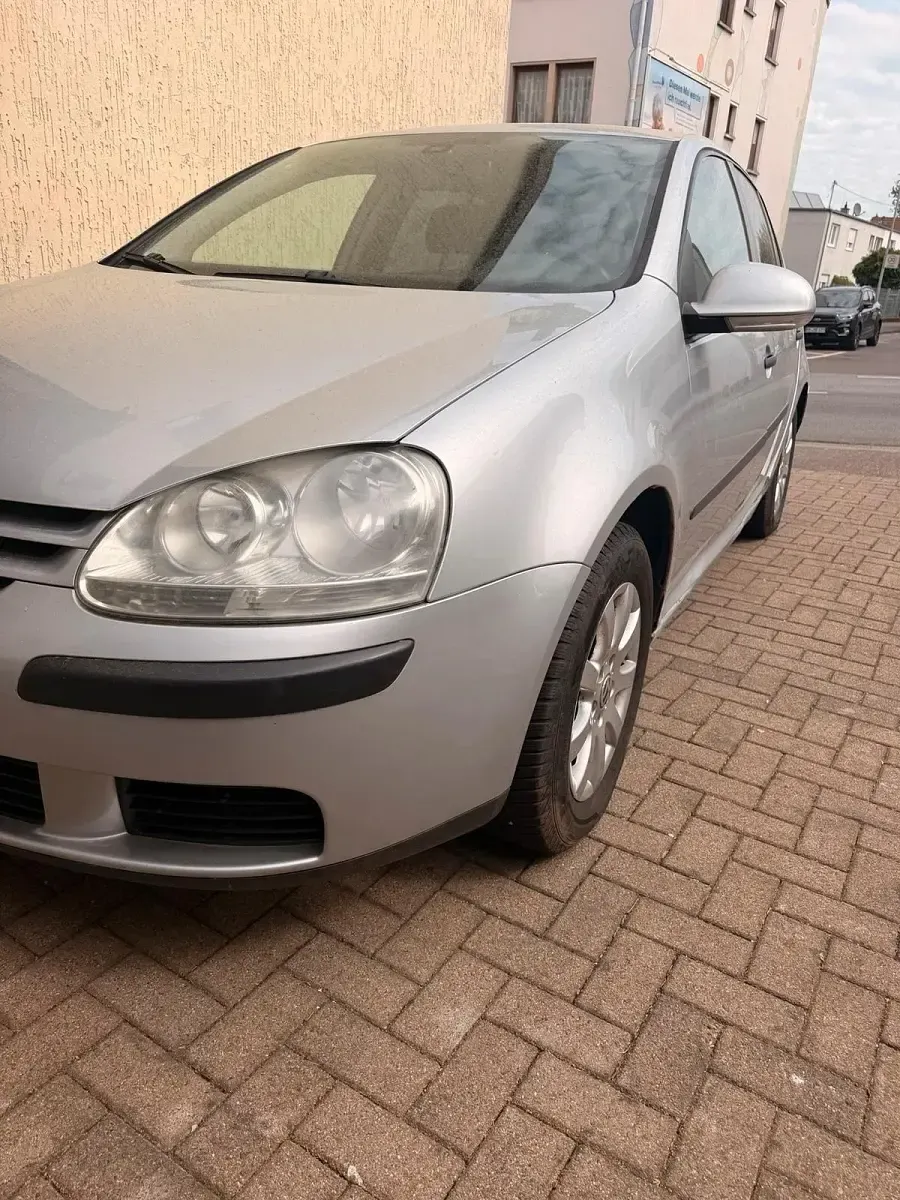 Gebraucht VW Golf IV 102 PS (75 kW) 2004 Silber Limousine