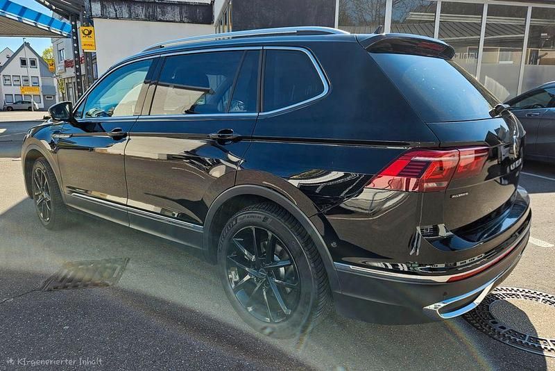 Usata VW Tiguan Allspace Elegance 245 CV (180 kW) 2024 Nero SUV