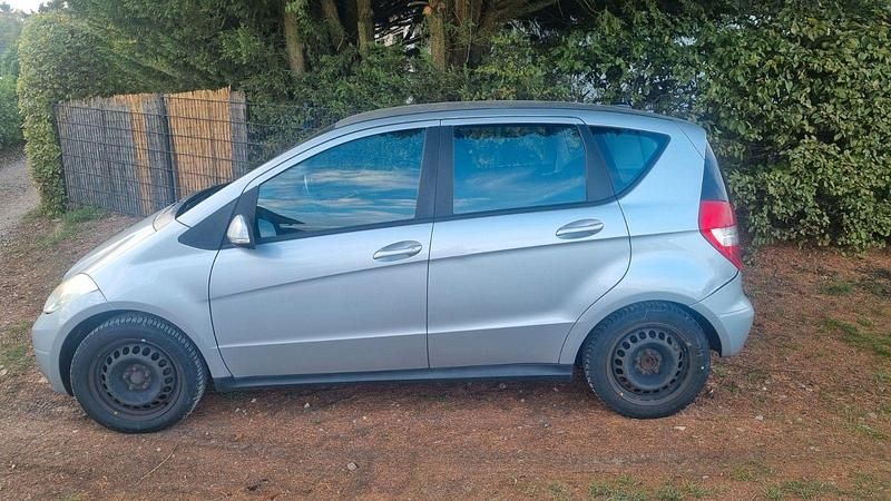 Grau Gebraucht 2008 Mercedes A150 Classic Kombi | 2.600 € (Superpreis) - Bild 1/4