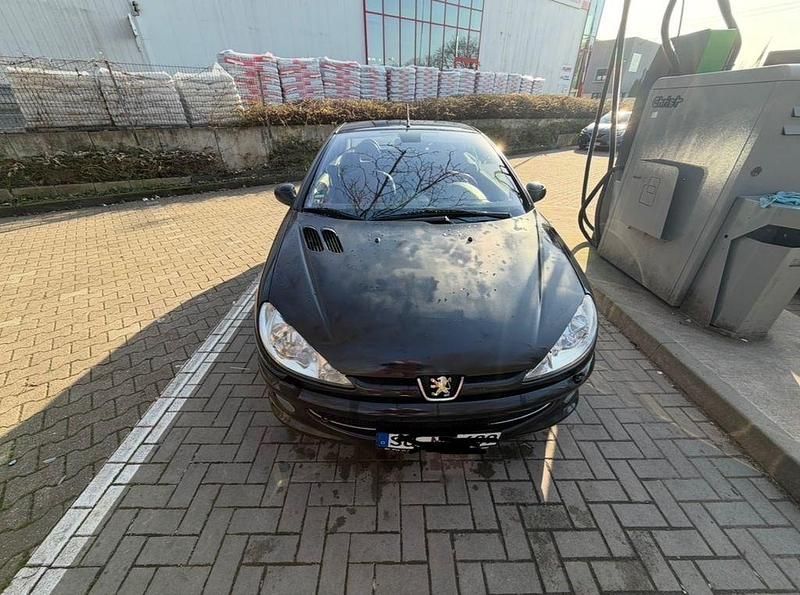 Gebraucht Peugeot 206 Filou 75 PS (55 kW) 2004 Schwarz Limousine