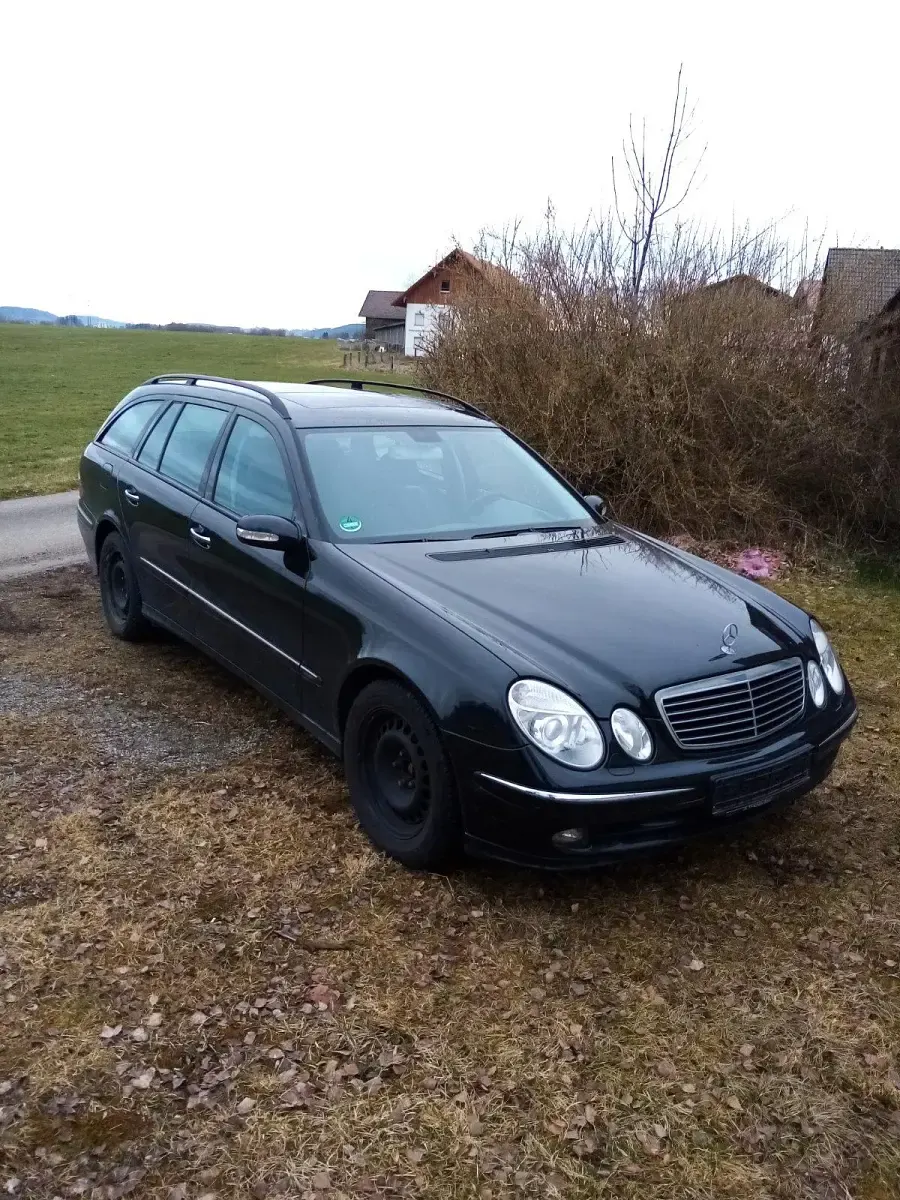Gebraucht Mercedes E320 224 PS (164 kW) 2004 Schwarz Kombi
