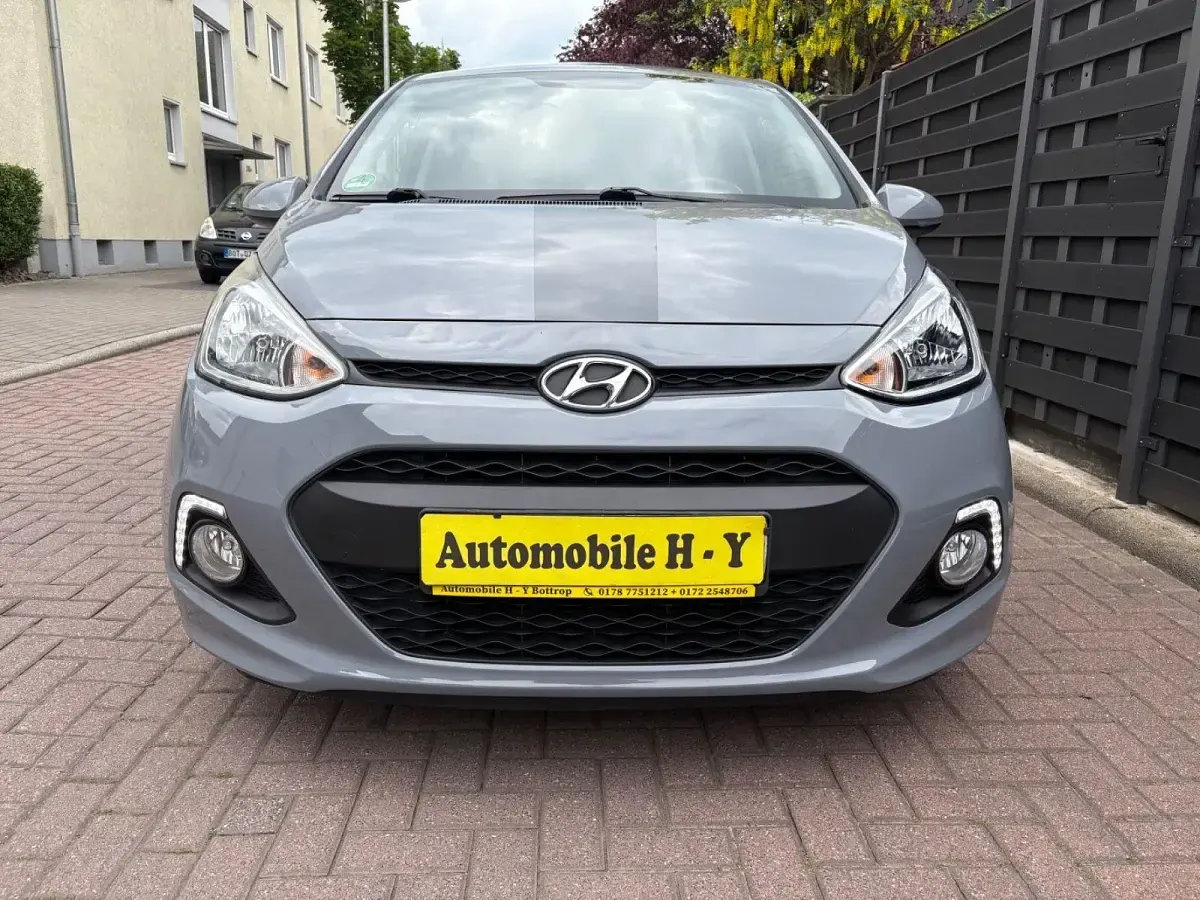 Gebraucht Hyundai i10 Sport 87 PS (63 kW) 2014 Grau Kleinwagen