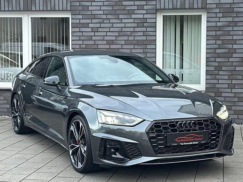 Grau Gebraucht 2024 Audi A5 Sportback S-Line Kleinwagen | 38.999 € - Bild 1/4