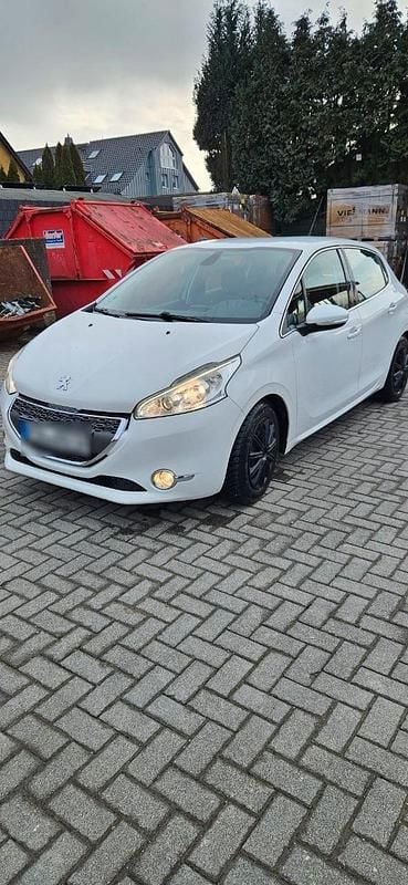 Gebraucht Peugeot 208 120 PS (88 kW) 2013 Weiß Kleinwagen