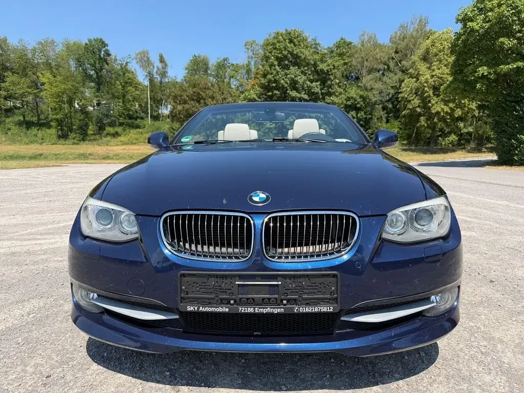 Gebraucht BMW 325 Cabriolet 204 PS (150 kW) 2012 Blau Cabrio