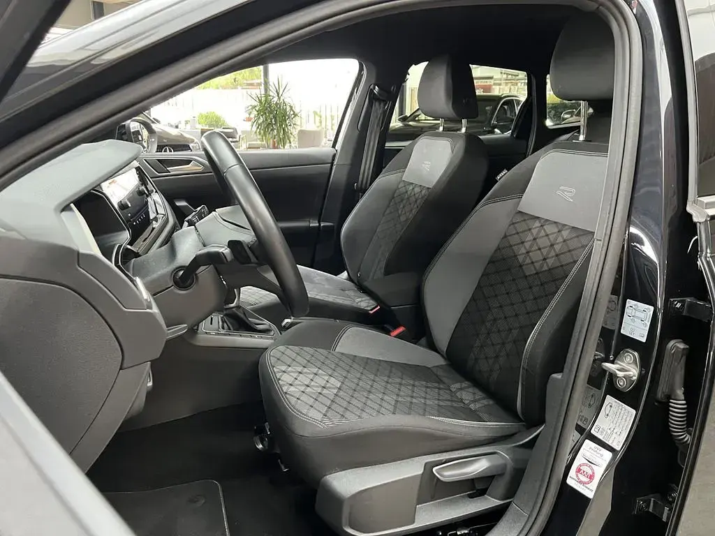 Gebraucht VW Taigo R-line 110 PS (80 kW) 2023 Schwarz SUV