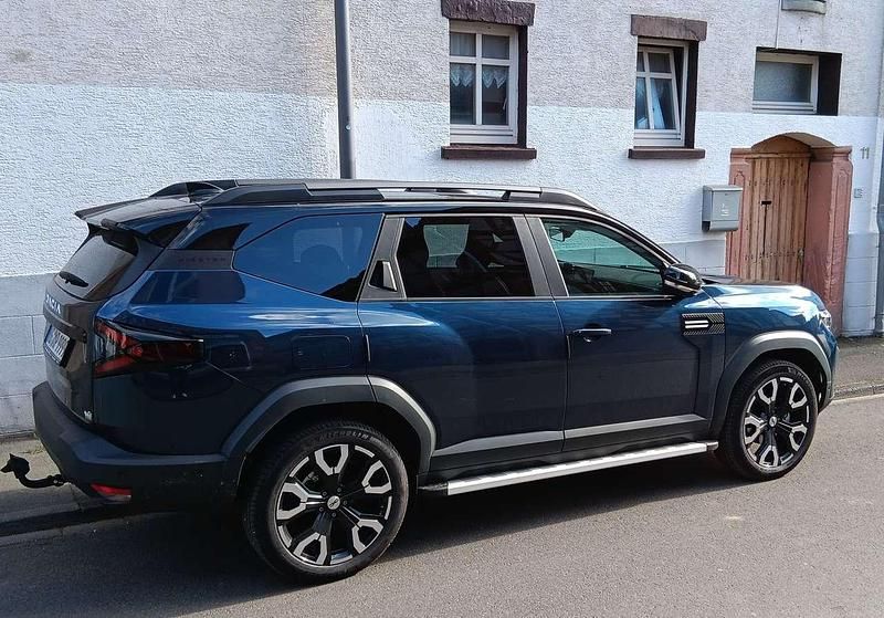 Blau Gebraucht 2025 Dacia Bigster Journey SUV | 38.500 € (Teuer) - Bild 1/4