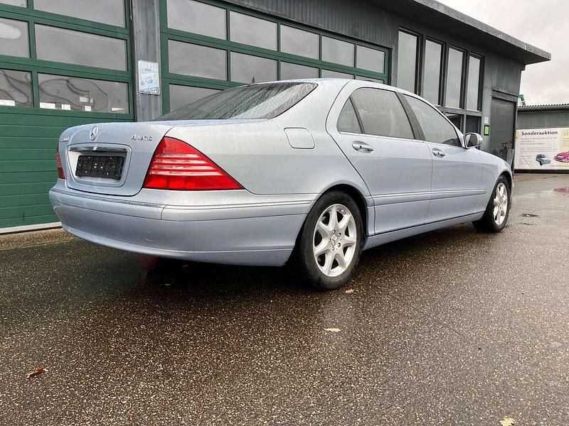 Gebraucht Mercedes S500L 306 PS (225 kW) 2004 Blau Limousine
