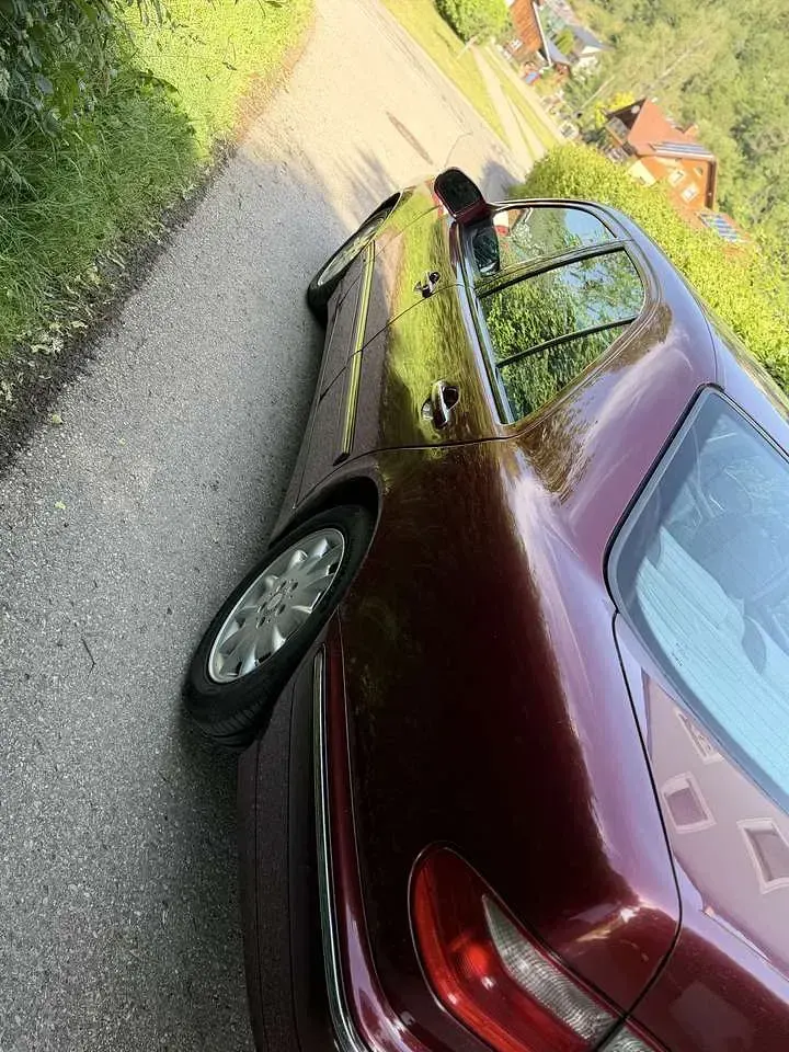 Gebraucht Mercedes E220 Elegance 143 PS (105 kW) 2000 Limousine