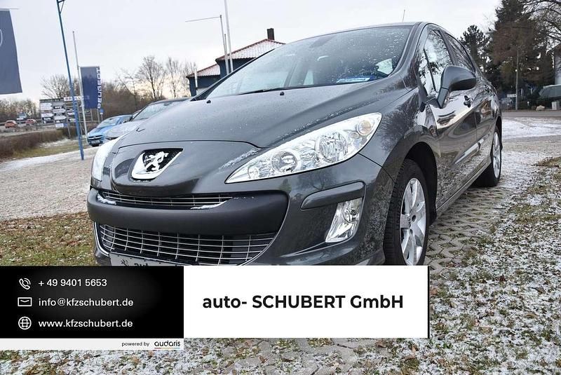 Gebraucht Peugeot 308 Premium 120 PS (88 kW) 2011 Lack grau shark/metalliclacki Limousine