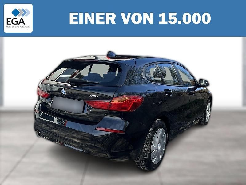 Second-hand BMW 116 109 CP (80 kW) 2022 Negru Hatchback