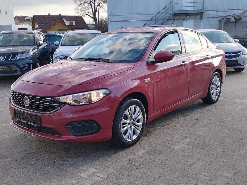 Gebraucht Fiat Tipo Pop 95 PS (69 kW) 2016 Rot Limousine