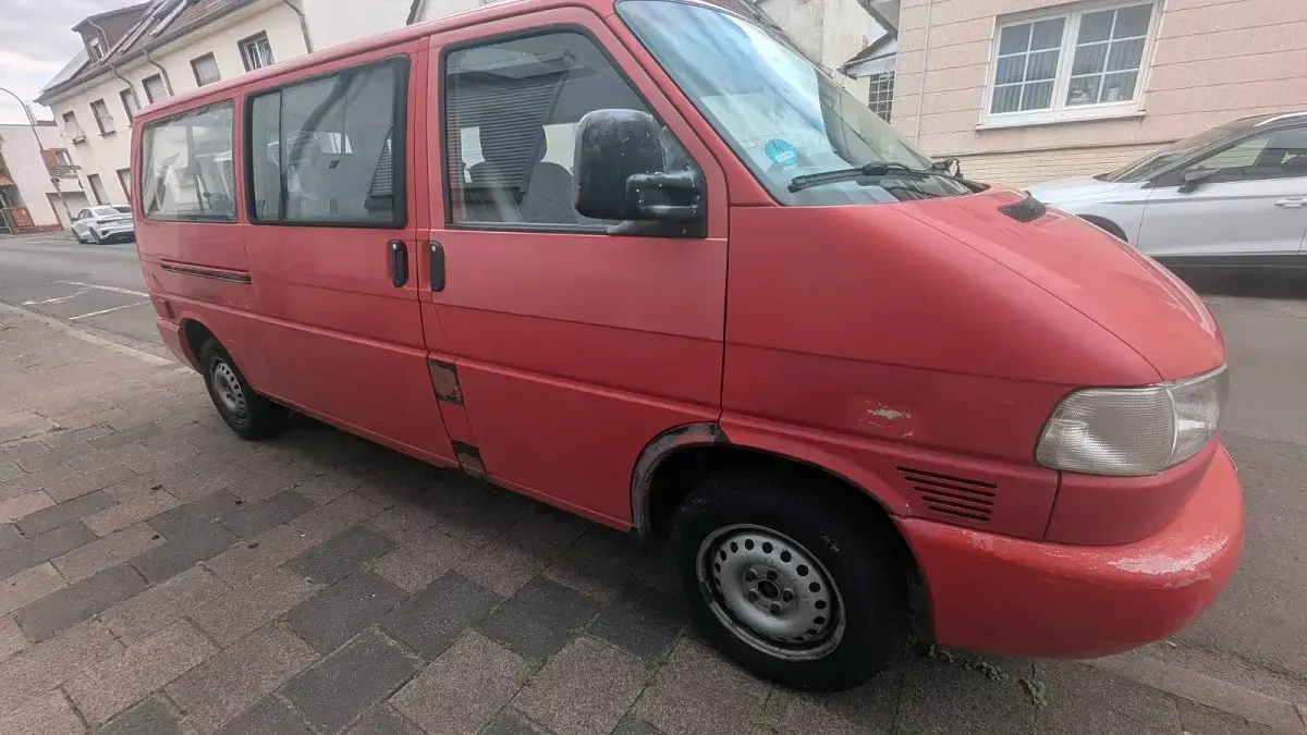 Gebraucht VW T4 102 PS (75 kW) 1996 Rot Van