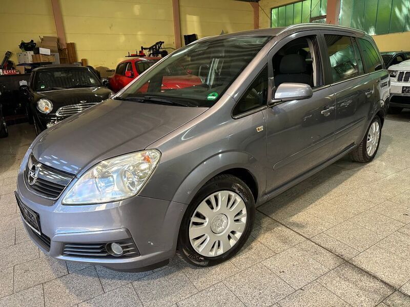 Grau Gebraucht 2008 Opel Zafira Innovation Van / Kleinbus | 2.490 € (Fairer Preis) - Bild 1/4