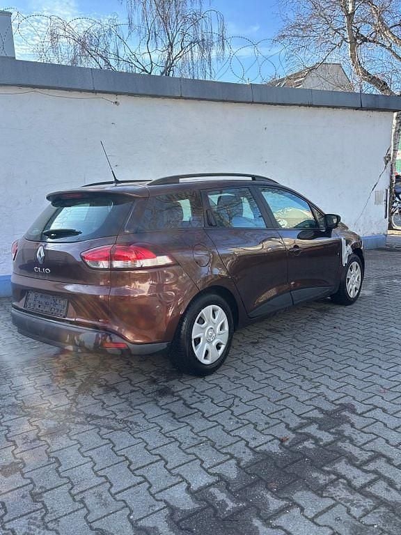 Gebraucht Renault Clio IV Expression 73 PS (53 kW) 2015 Braun Limousine