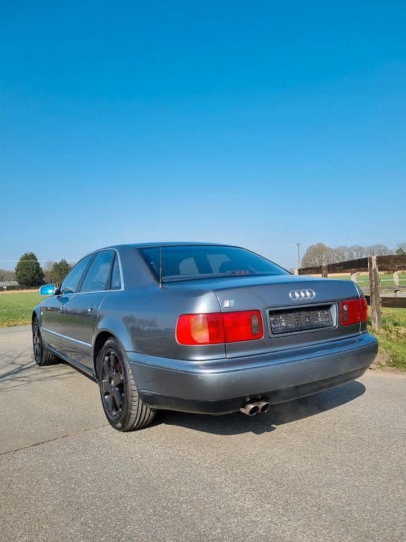 Gebraucht Audi S8 340 PS (250 kW) 1997 Grau Limousine